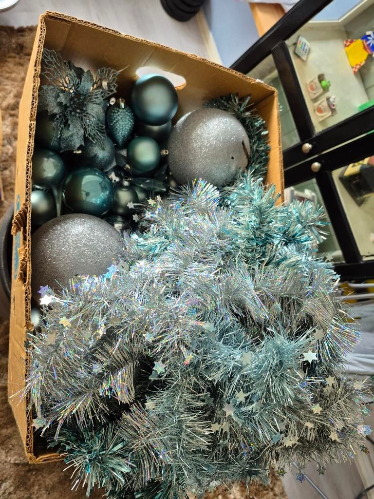 Kerstboom met versiering, Diversen, Kerst, Ophalen