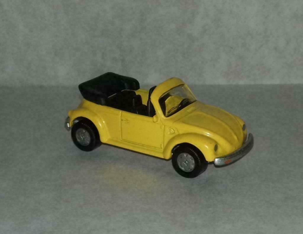 Volkswagen Kever 1303 LS Cabrio Geel (Siku), Ophalen of Verzenden, Nieuw, Auto