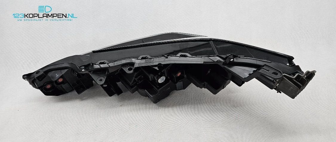 Toyota Prius 5 / V Full Led koplamp rechts, Gebruikt, -, -, Ophalen of Verzenden