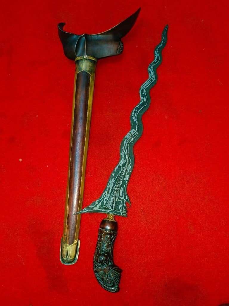 Antieke Keris Madura Sengkelat 13 Luk Beras Wutah Sawo SUZ07, Antiek en Kunst, Verzenden