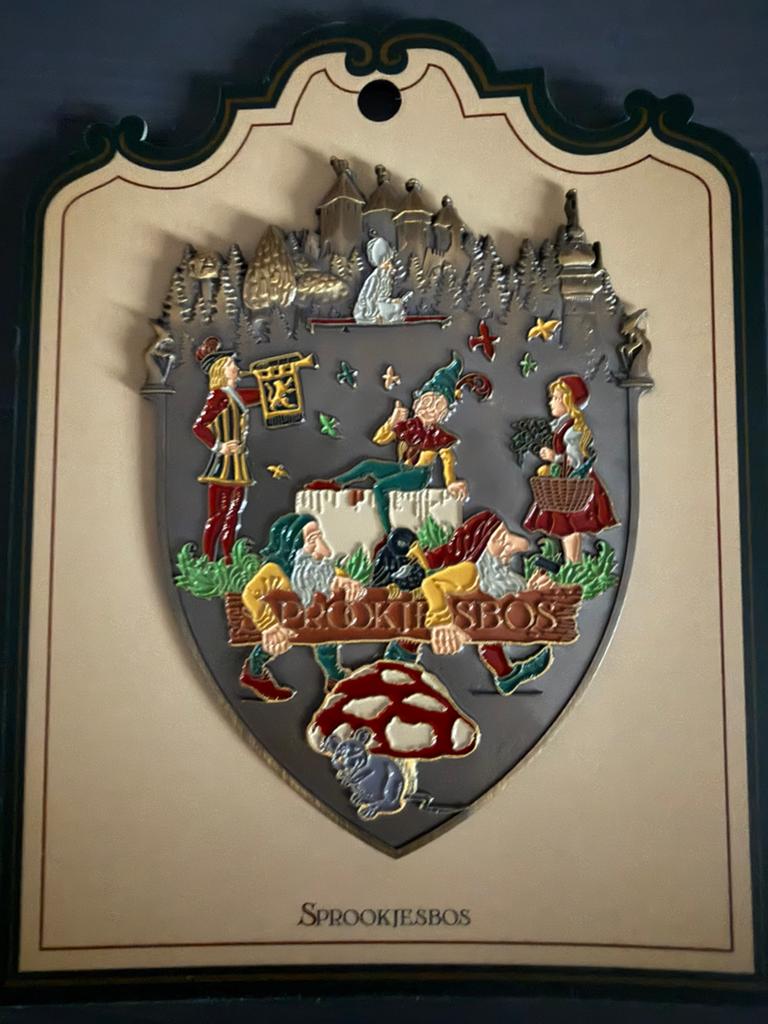 Efteling reuzenpin sprookjesbos, Verzamelen, Efteling, Ophalen of Verzenden, Zo goed als nieuw, Button of Speldje