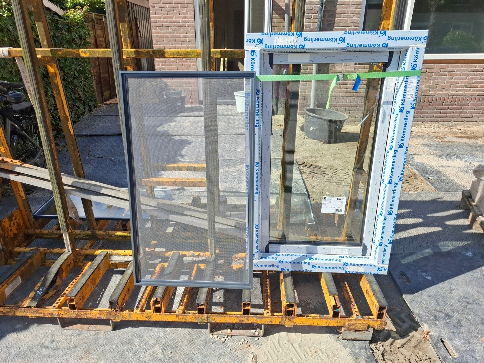 Nieuw Gevelraam met trippel glas inclusief hor, Ophalen, Gevelraam of Ruit, Minder dan 80 cm, 120 tot 160 cm