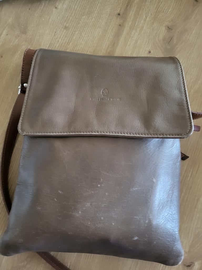 Bruine leren schoudertas 23 bij 28 cm, Ophalen of Verzenden, Zo goed als nieuw, Bruin