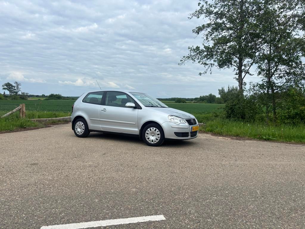 AUTOMAAT!! Volkswagen Polo 1.4 55KW AUT 2007 Grijs, Stof, 4 cilinders, Origineel Nederlands, Metallic lak