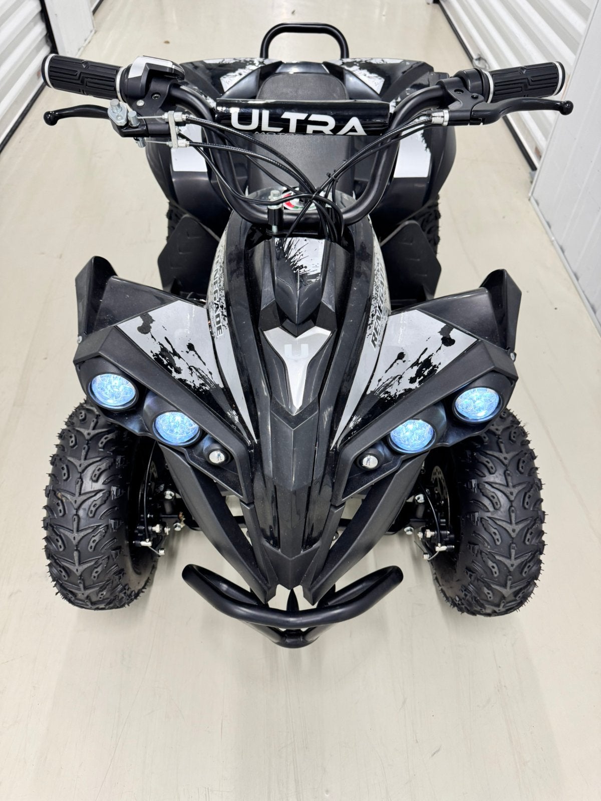 Ultra vierwieler Elektrische, Fietsen en Brommers, Minibikes, Midibikes en Pitbikes, Ophalen of Verzenden, Zo goed als nieuw, Overige typen