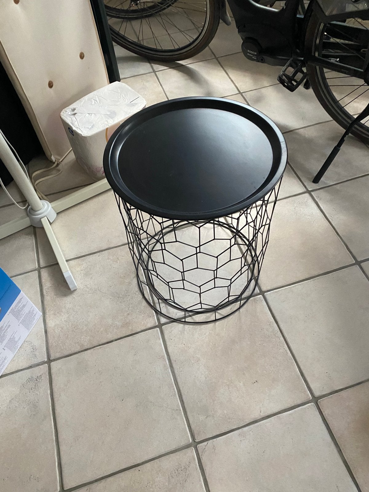 2 bijzettafels met dienblad, Huis en Inrichting, Minder dan 55 cm, Rond, Zo goed als nieuw, Ophalen