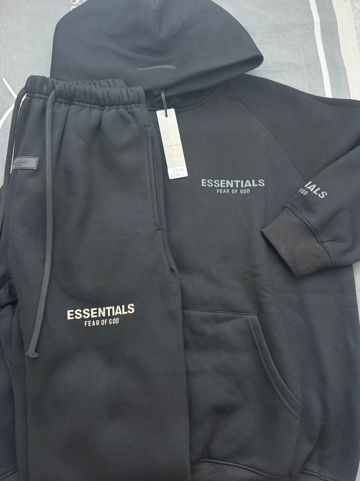 Essentials traingspak, Ophalen of Verzenden, Nieuw, Maat 48/50 (M), Zwart