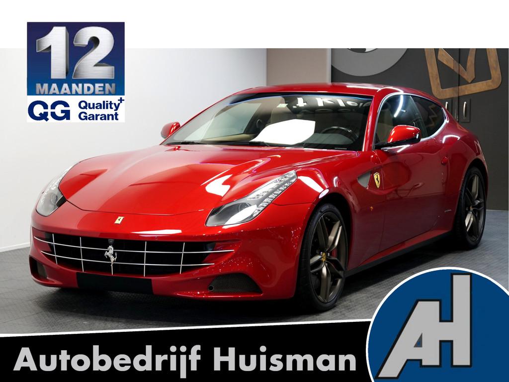 Ferrari FF 6.3 V12 HELE ROSSO MARANELLO + LED STUUR + CARBON, Auto's, Ferrari, Automaat, Huisgarantie, 4 stoelen, Leder