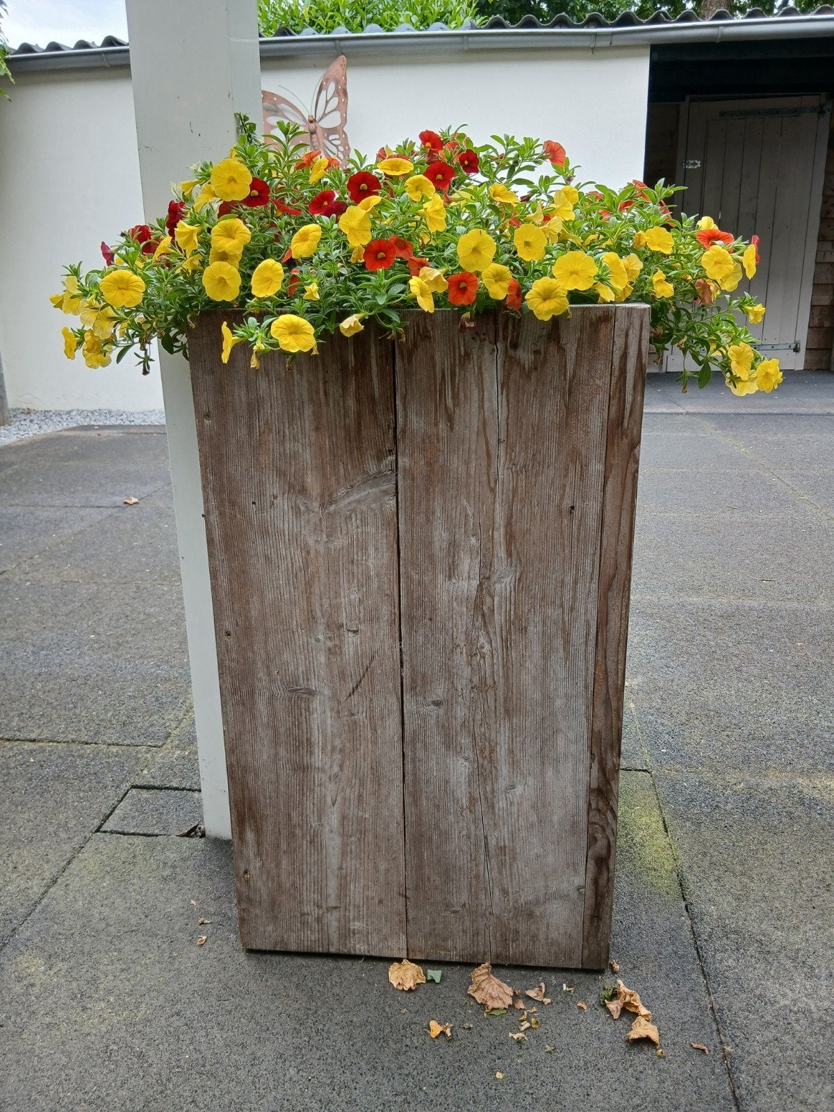 Houten bloembak, Ophalen, Hout