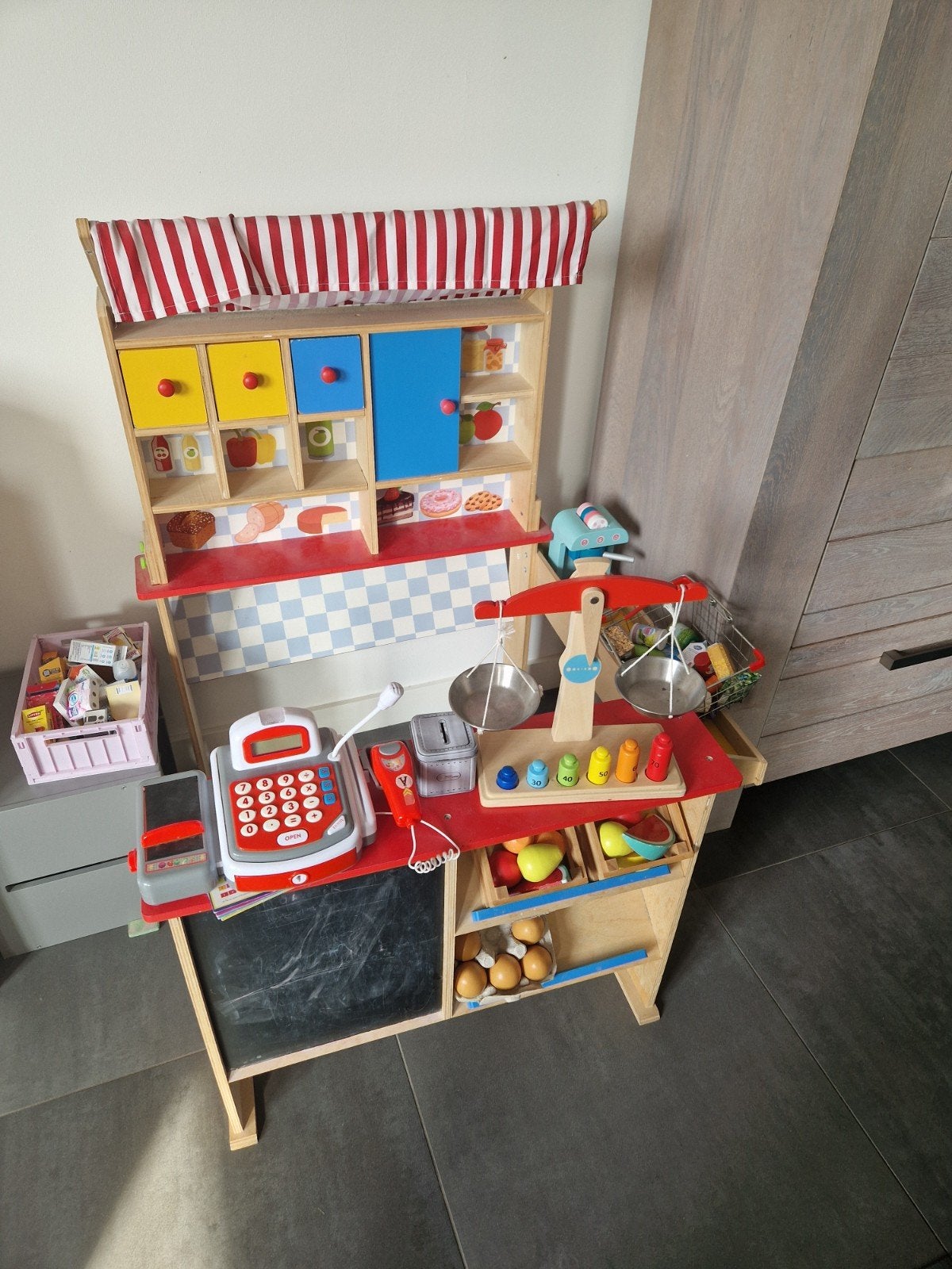 Houten Speelgoed Winkel met Kassa en Weegschaal, Ophalen, Gebruikt, Jongen of Meisje