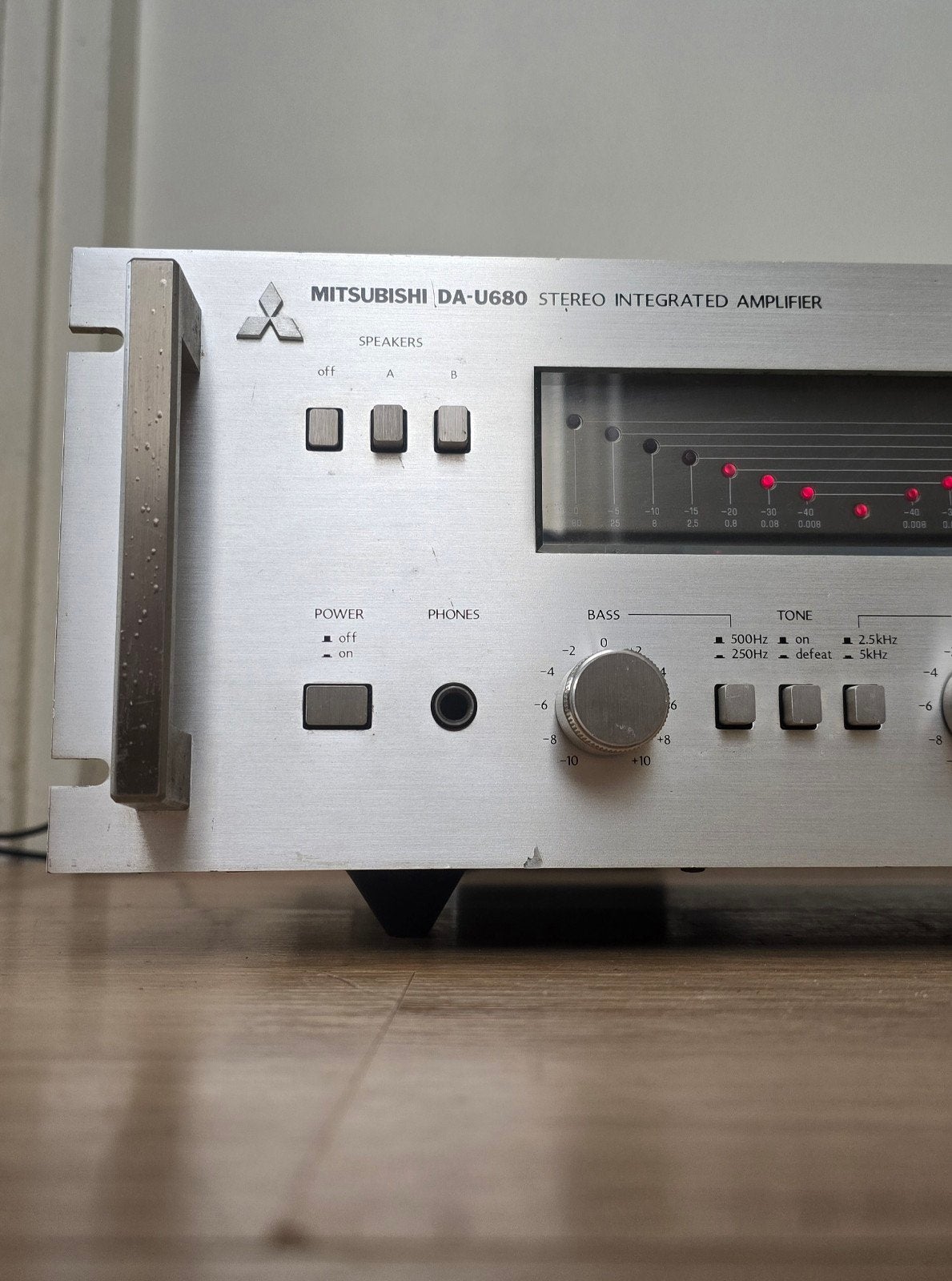 Mitsubishi DA-U680 Stereo Geïntegreerde Versterker, Overige merken, Gebruikt, Ophalen of Verzenden, 60 tot 120 watt