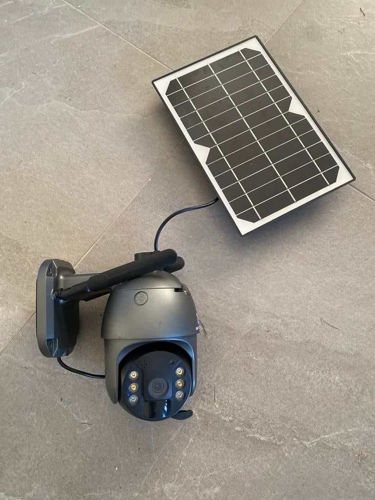 4g camera met solar paneel, Ophalen of Verzenden, Zo goed als nieuw