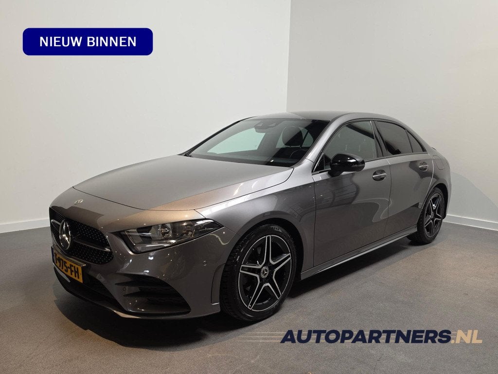 Mercedes-Benz A-klasse 180 Business Solution AMG - Apple Car, 136 pk, 4 cilinders, Bedrijf, 690 kg
