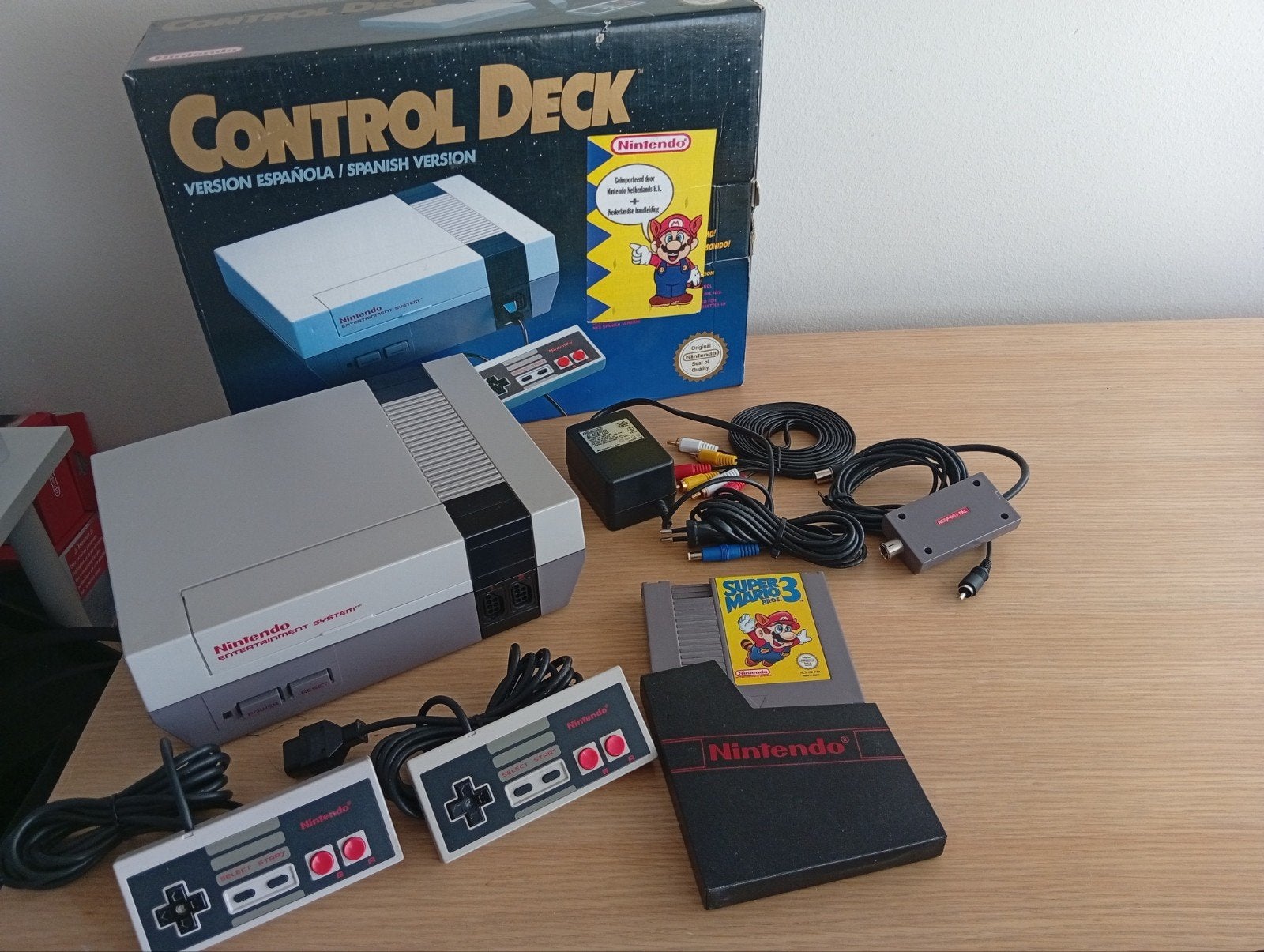 Nintendo NES Control Deck (NL) met Super Mario Bros 3, 2 spelers, Ophalen of Verzenden, Zo goed als nieuw, Vanaf 3 jaar