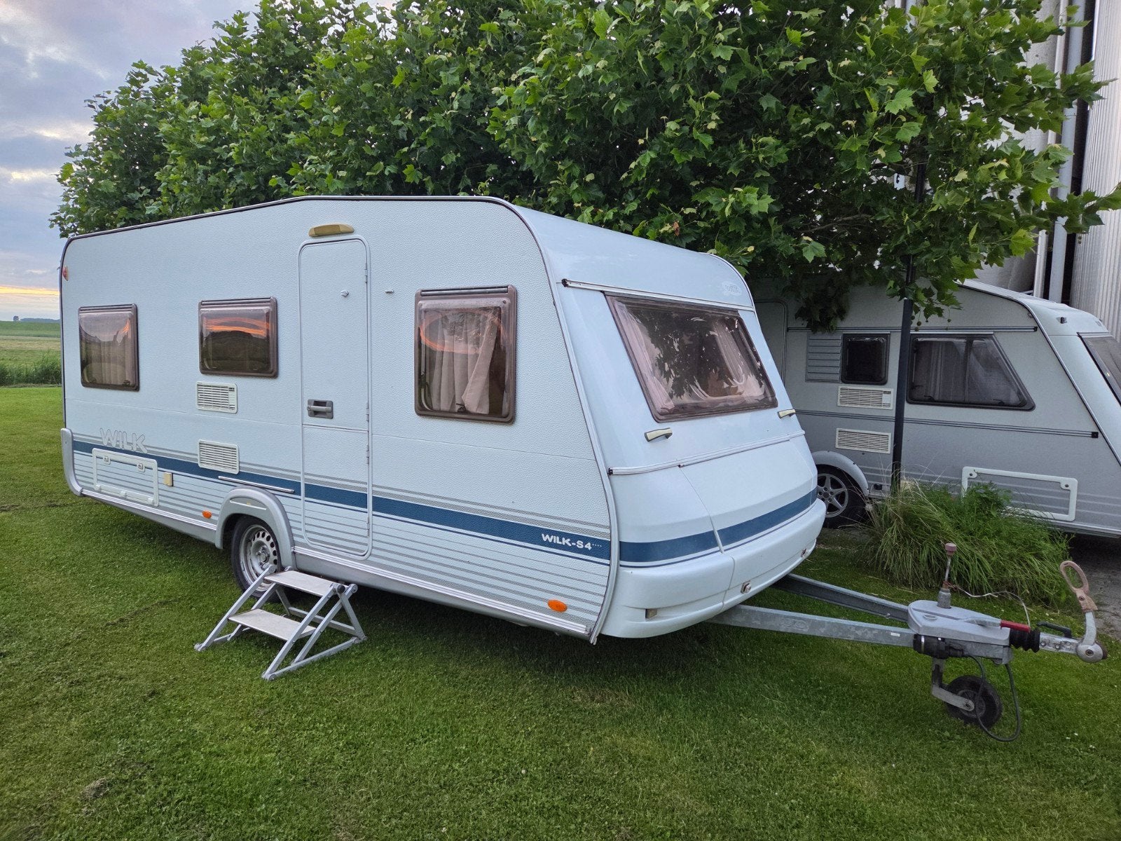 Wilk S4 490 ue ,bj 2006,enkele bedden,mover,voortent, Caravans en Kamperen, Caravans, 2 aparte bedden, Rondzit, Schokbreker, Particulier