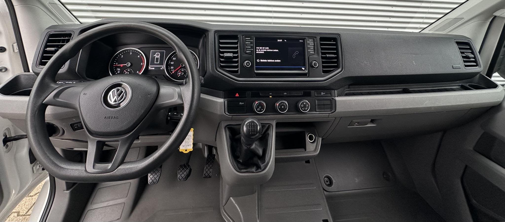 Volkswagen Crafter 35 2.0 TDI Bakwagen met deuren MARGE btw, Voorwielaandrijving, Stof, Gebruikt, 4 cilinders