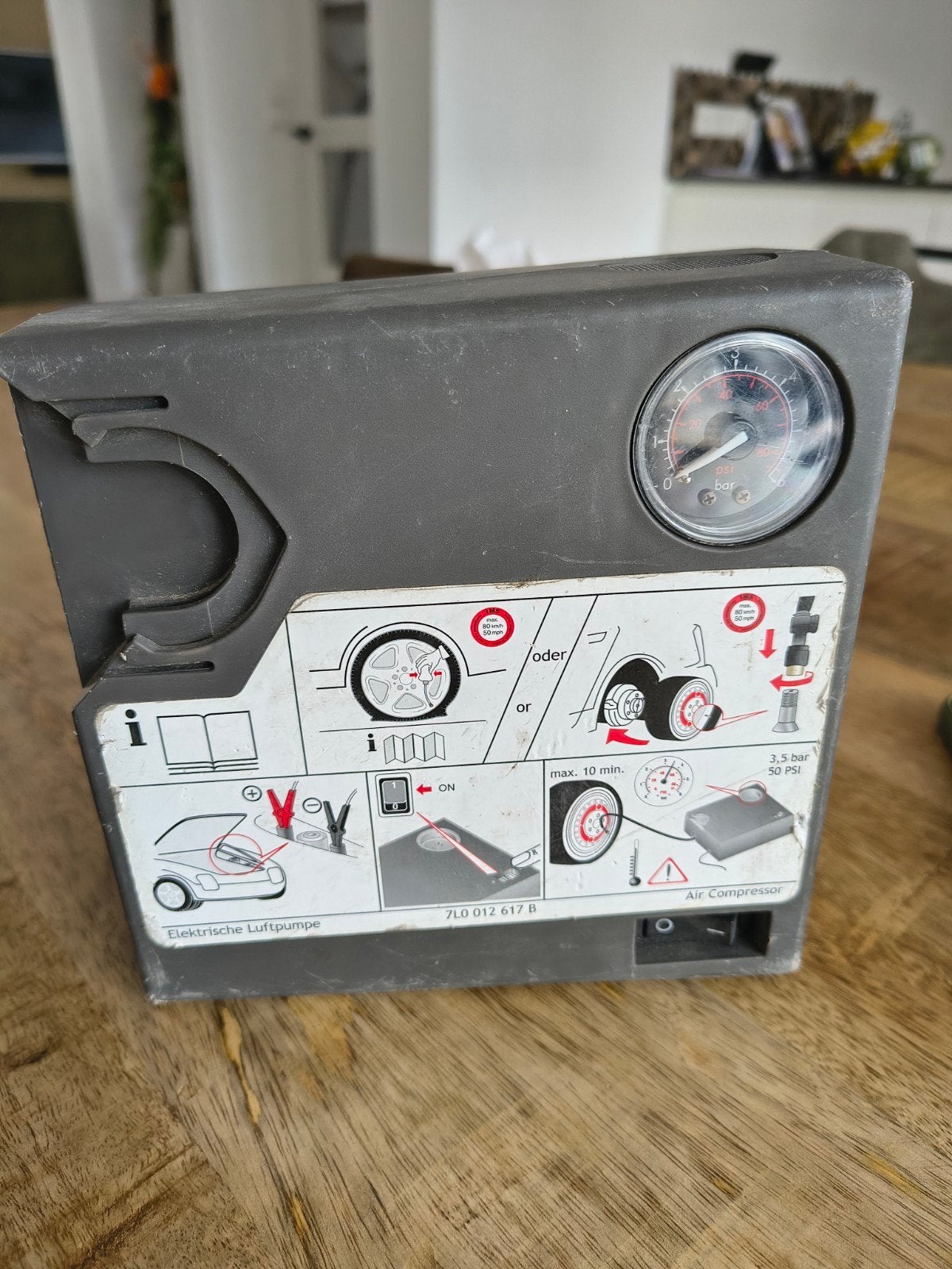 Elektrische Luchtpomp / Compressor 12V Ford Focus, Auto diversen, Auto-accessoires, Gebruikt, Ophalen