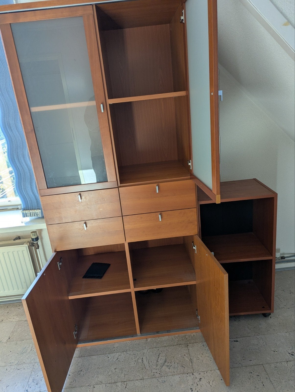 Houten kast met glazen deuren en lades, Ophalen, Gebruikt