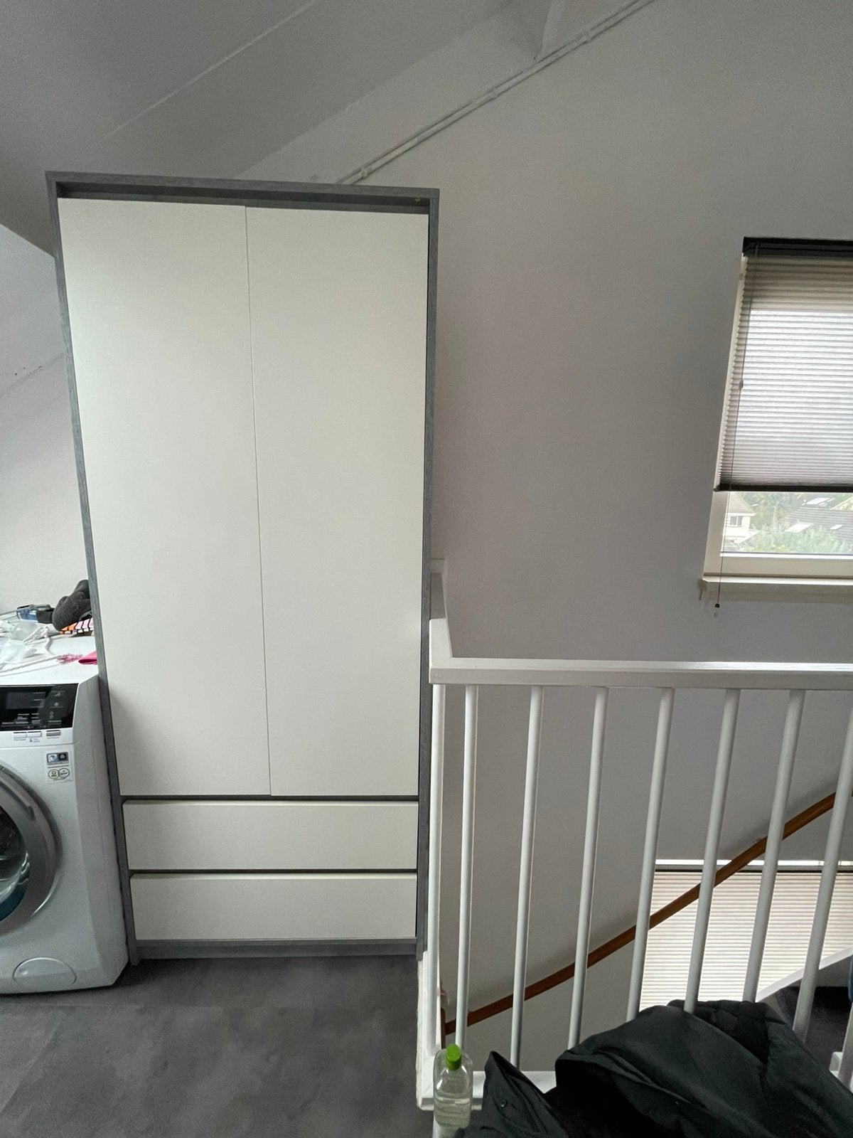 Kledingkast wit met grijs, Ophalen, 50 tot 100 cm, Zo goed als nieuw, 150 tot 200 cm