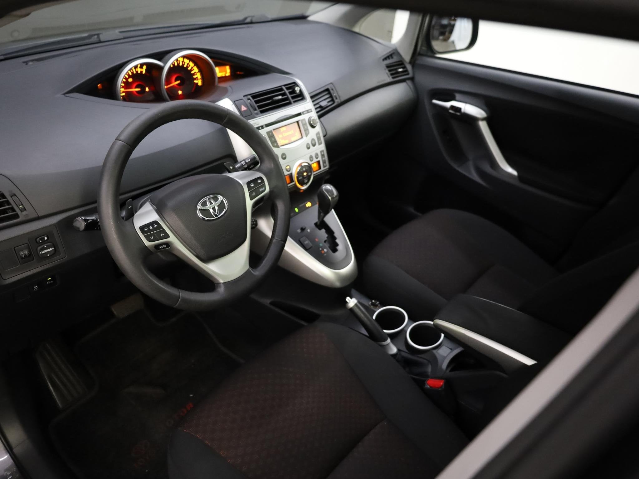 Toyota Verso 1.8 VVT-i Business 7persoons | Trekhaak, Auto's, Gebruikt, 4 cilinders, 7 stoelen, 14 km/l