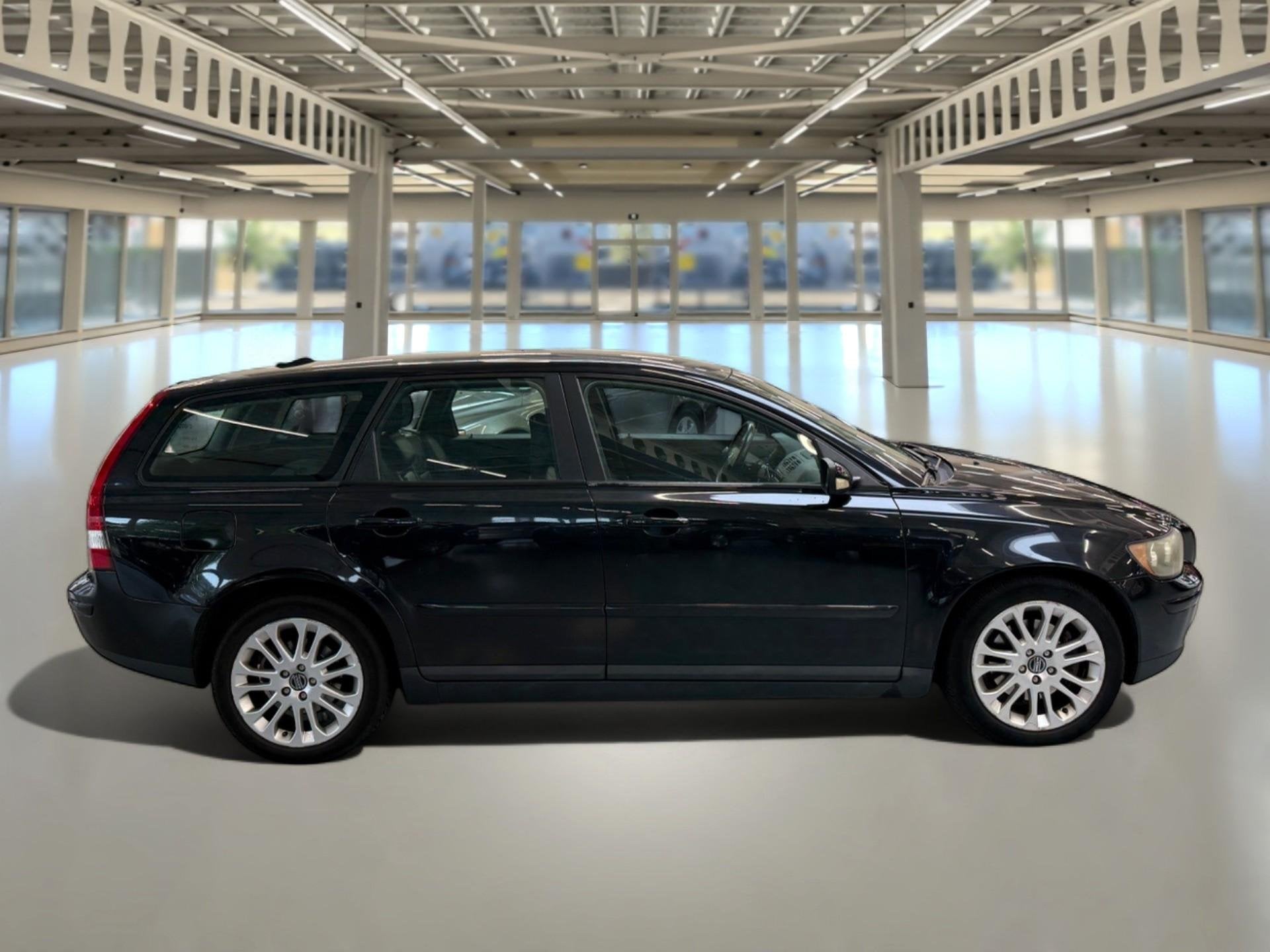 Volvo V50 2.4 Summum Leder/Automaat/Stoelverwarming/Garantie, Gebruikt, Zwart, 700 kg, Stoelverwarming