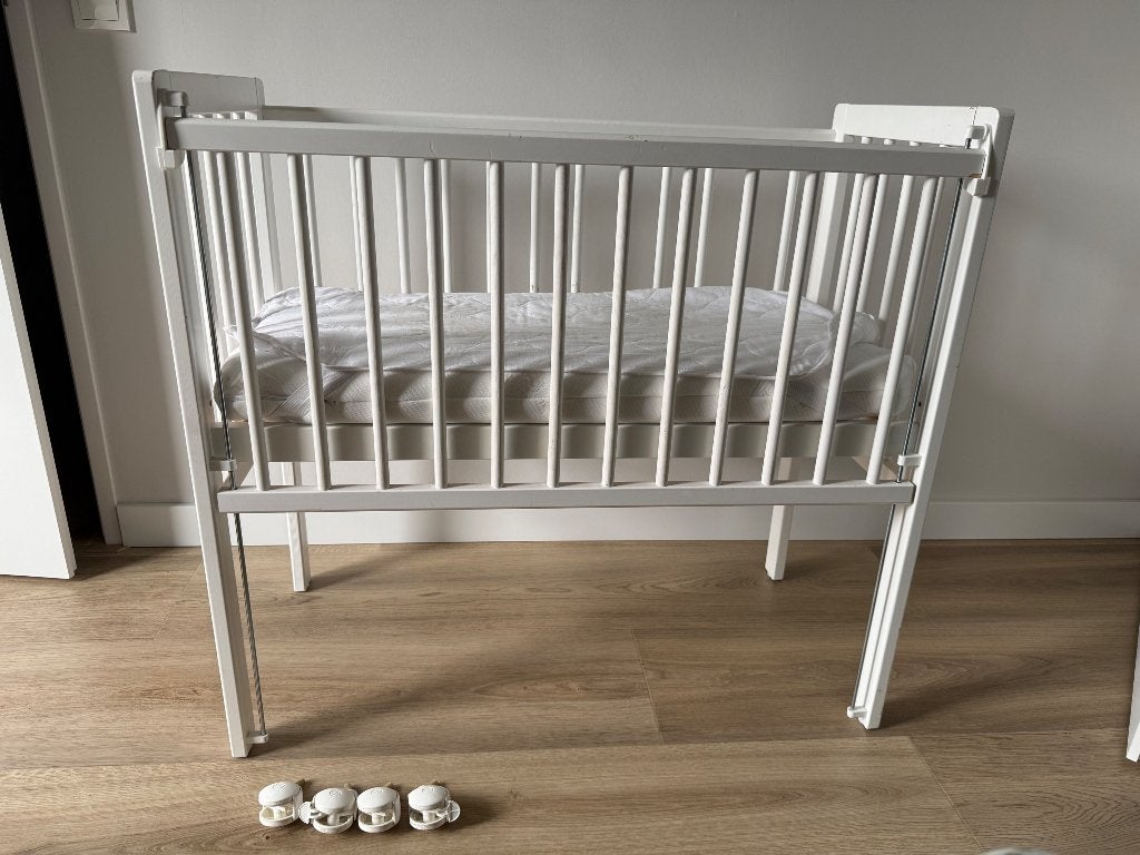 Petite Amélie co-sleeper, Kinderen en Baby's, Babywiegjes en Ledikanten, Ophalen, Gebruikt, Wieg