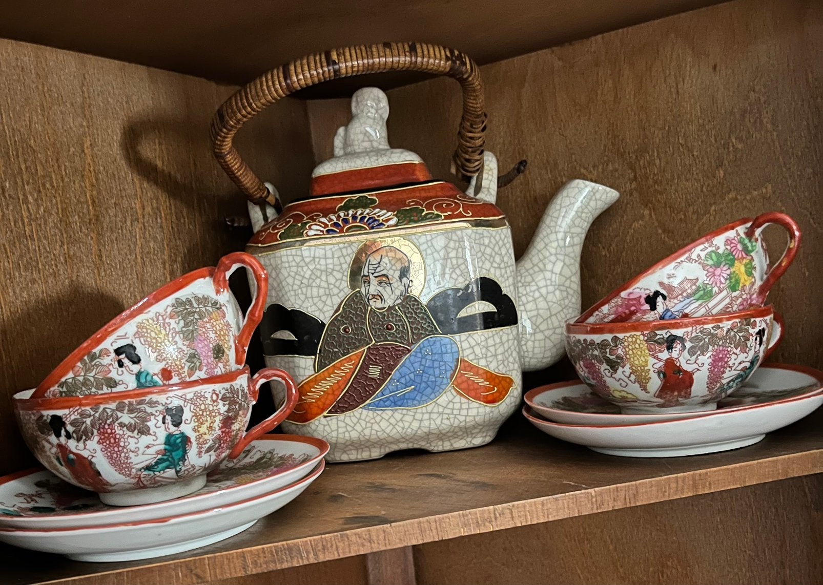 Chinees porseleinen servies, Ophalen