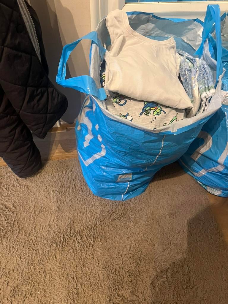 Gratis tas gebruikte jongenskleding maat 104, Ophalen, Gedragen
