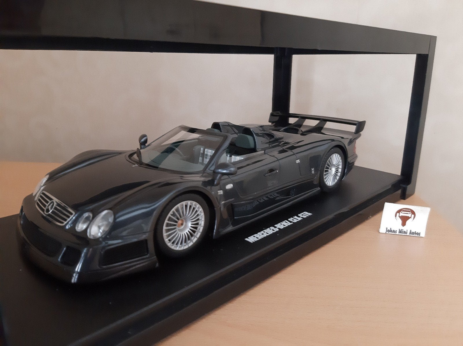 Mercedes-Benz CLK GTR Roadster 1999 in donkergrijs met. 1:18, Overige merken, Auto, Nieuw, Ophalen of Verzenden