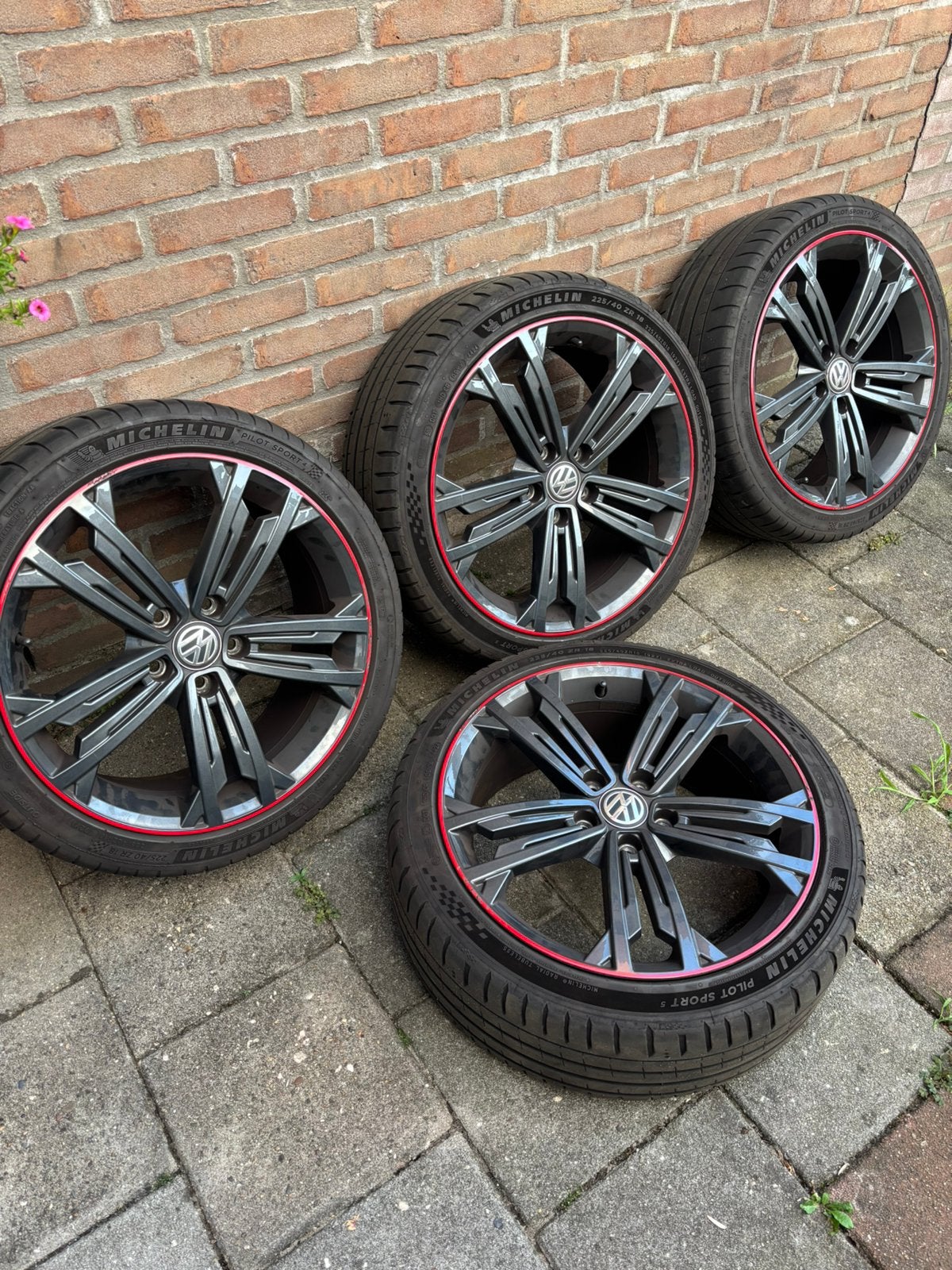 18 inch VW GTI velgen met banden, Ophalen, Zo goed als nieuw