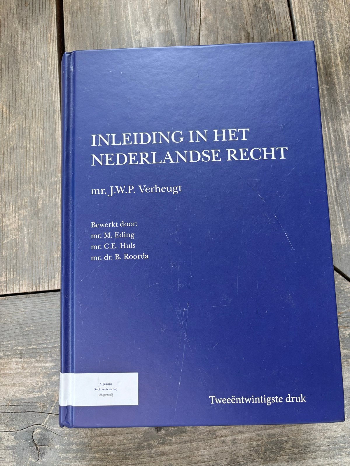 Inleiding in het Nederlandse Recht - mr. J.W.P. Verheugt, Ophalen of Verzenden, Gamma, Zo goed als nieuw, WO