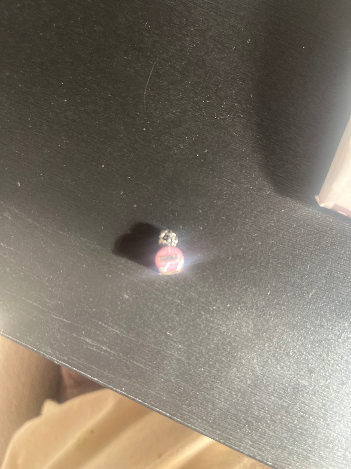 Leuke parfum bedel voor armband of ketting, Overige merken, Overige materialen, Gebruikt, Ophalen of Verzenden