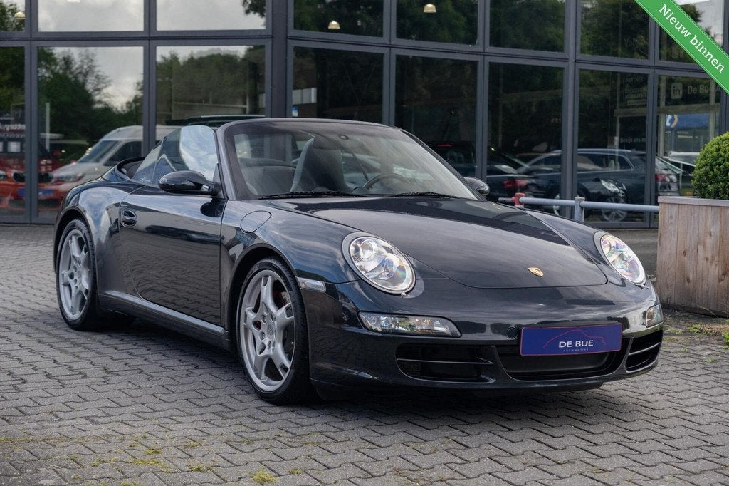 Porsche 911 Cabrio 3.8 Carrera S 997 | 6-bak | Sport Chrono, Auto's, Porsche, Euro 5, Achterwielaandrijving, Gebruikt, Zwart