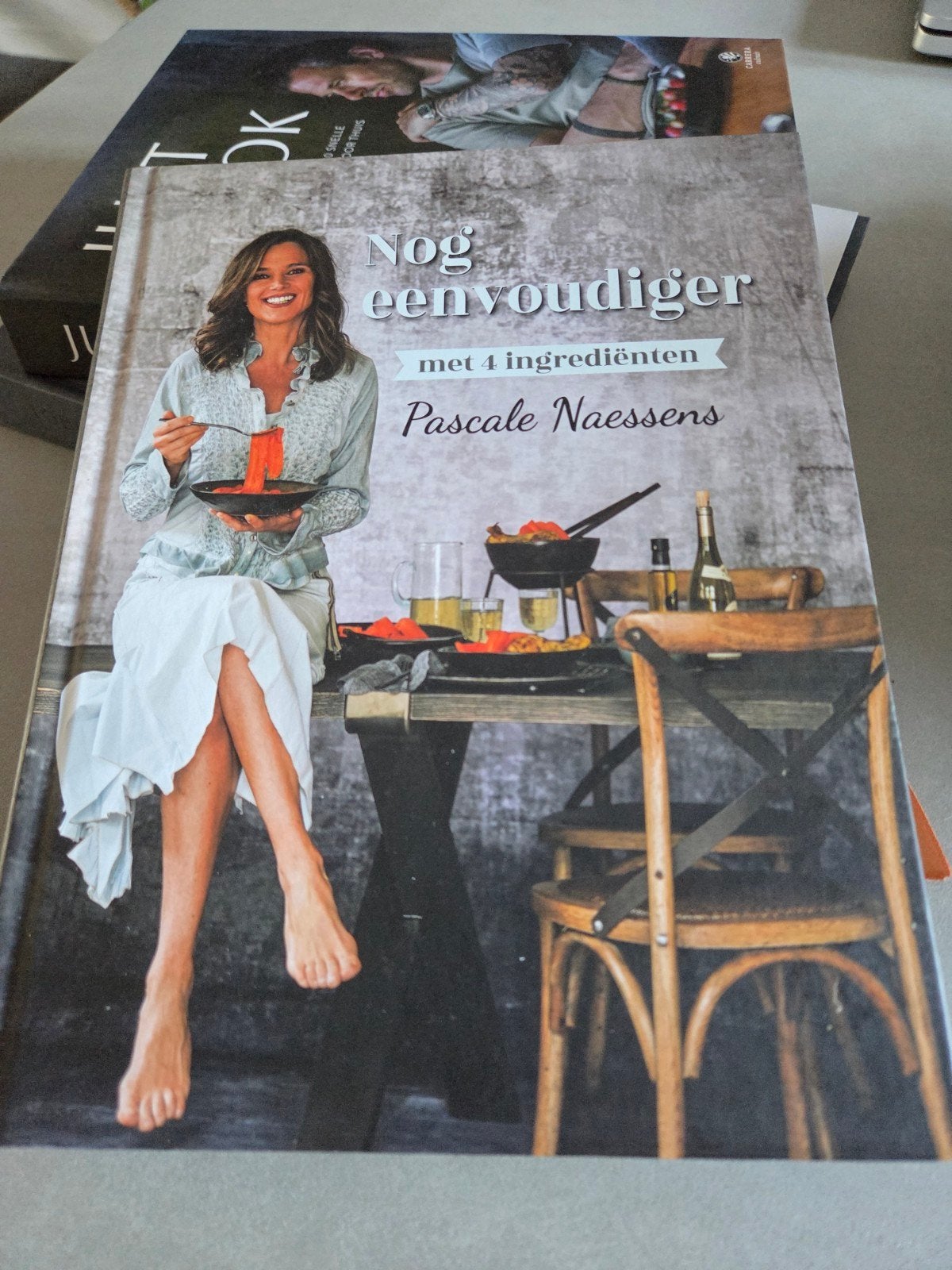 Pascale Naessens - Nog eenvoudiger met 4 ingrediënten, Boeken, Ophalen of Verzenden, Zo goed als nieuw, Pascale Naessens