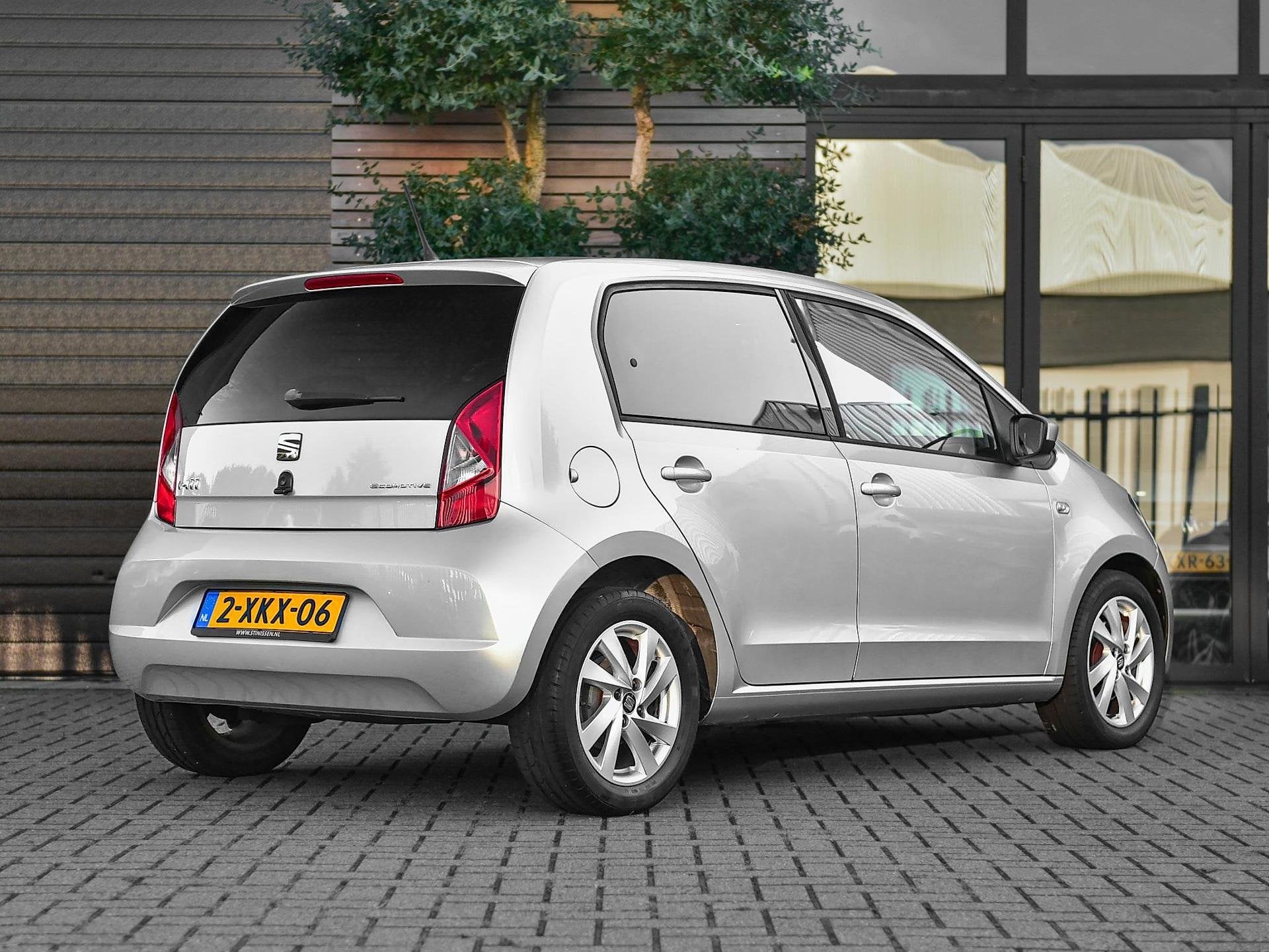 SEAT Mii 1.0 Sport Dynamic Navi Airco Stoelverwarming, Auto's, Voorwielaandrijving, Euro 5, Stof, Gebruikt