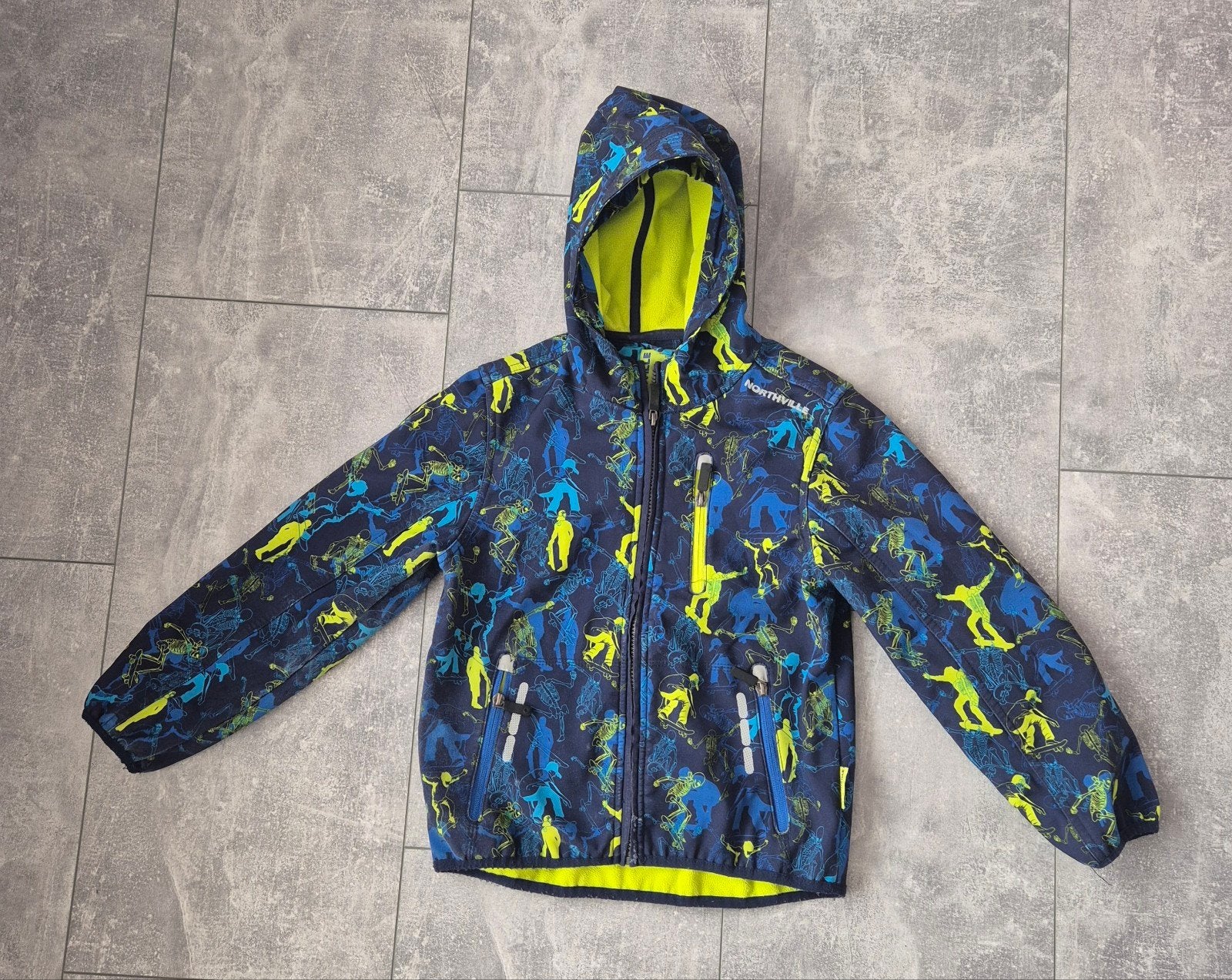 Northville Softshell Jas Maat 128 - Waterafstotend, Gebruikt, Ophalen of Verzenden, Jas, Jongen