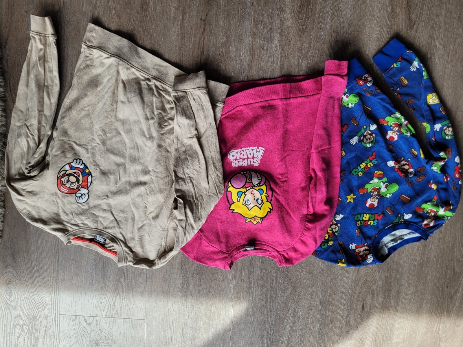 3 Super Mario truien - H&M - Maat 140/158/164, Gebruikt, Jongen of Meisje, Trui of Vest, H&M
