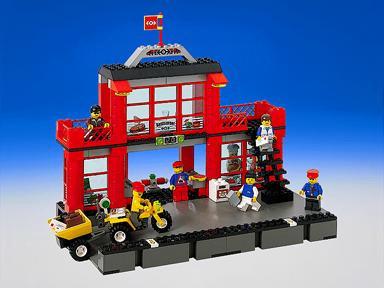 Lego | City | Trein | Station | 4556, Lego, Lego, Compleet, https://legohouse.com/en-gb/info/contact-us/