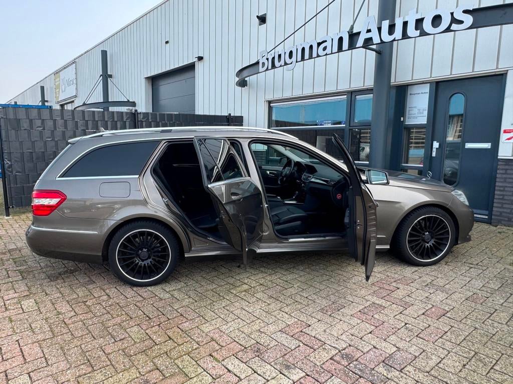 Mercedes-Benz E-klasse Estate 200 CGI Business Class Avantga, Auto's, Automaat, Euro 5, Achterwielaandrijving, Gebruikt