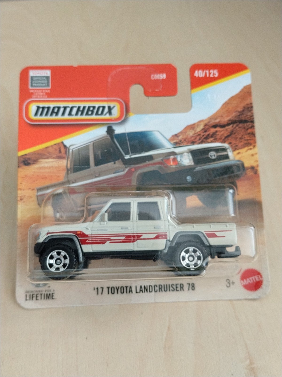 Matchbox '17 Toyota landcruiser 78, Ophalen of Verzenden, Nieuw, Auto