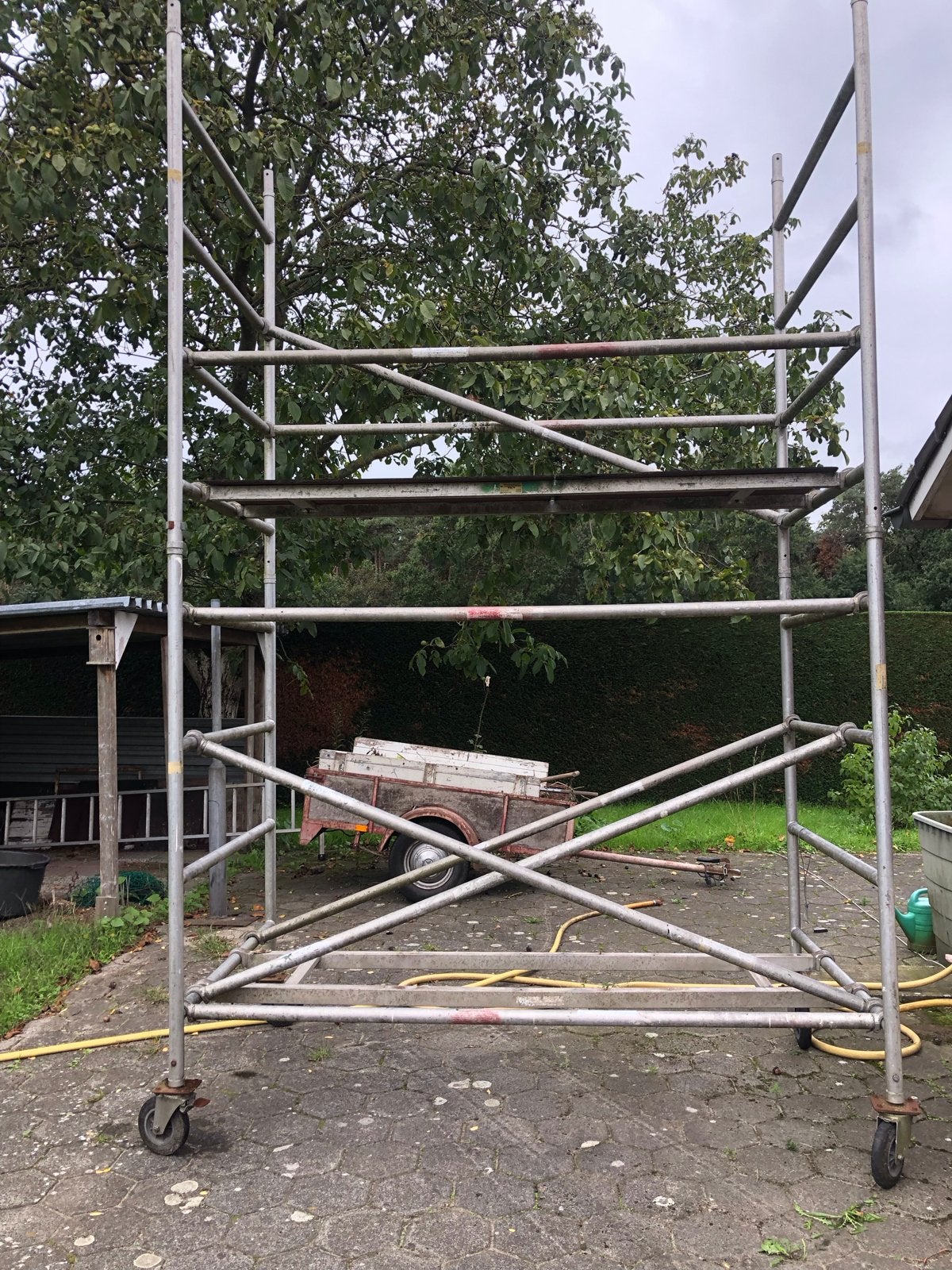 Aluminium rolsteiger met wielen ., Doe-het-zelf en Verbouw, Ophalen, Gebruikt, Rolsteiger of Kamersteiger