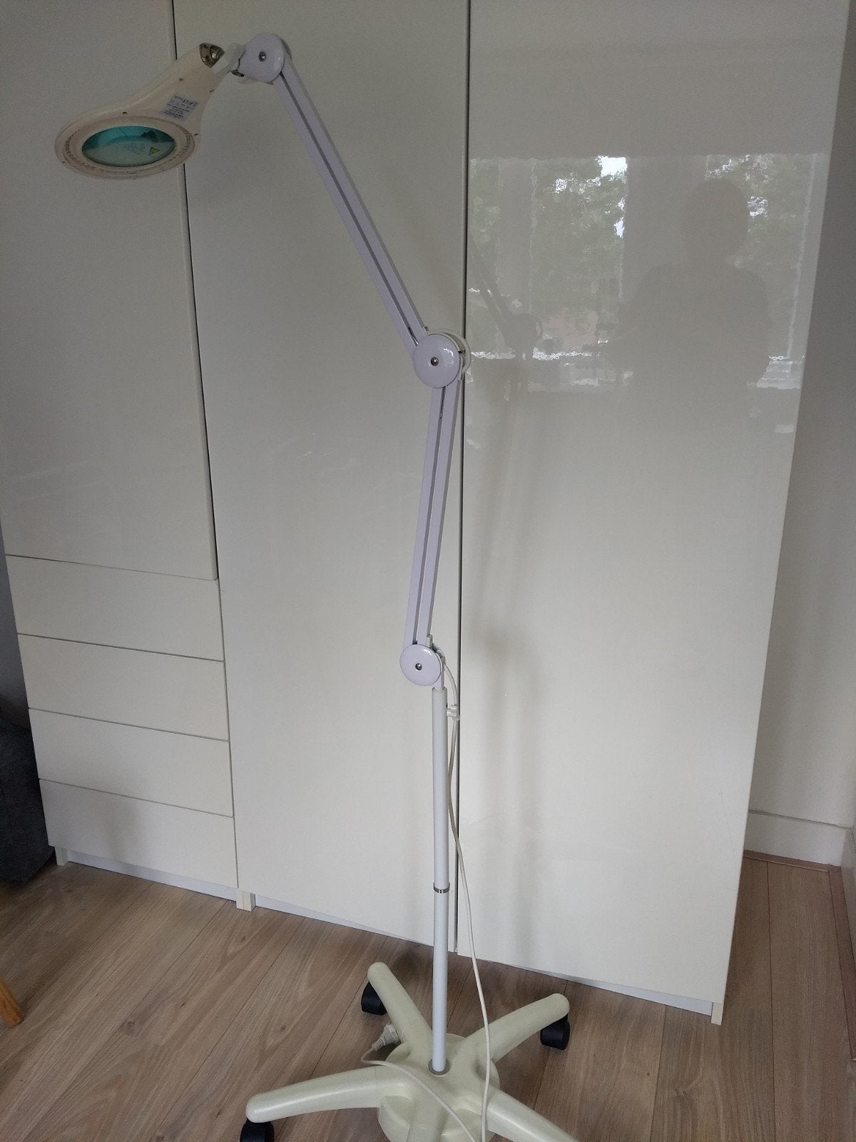 Led loeplamp op wielen statief Velleman professioneel Hobby, Ophalen, Zo goed als nieuw, Loeplamp