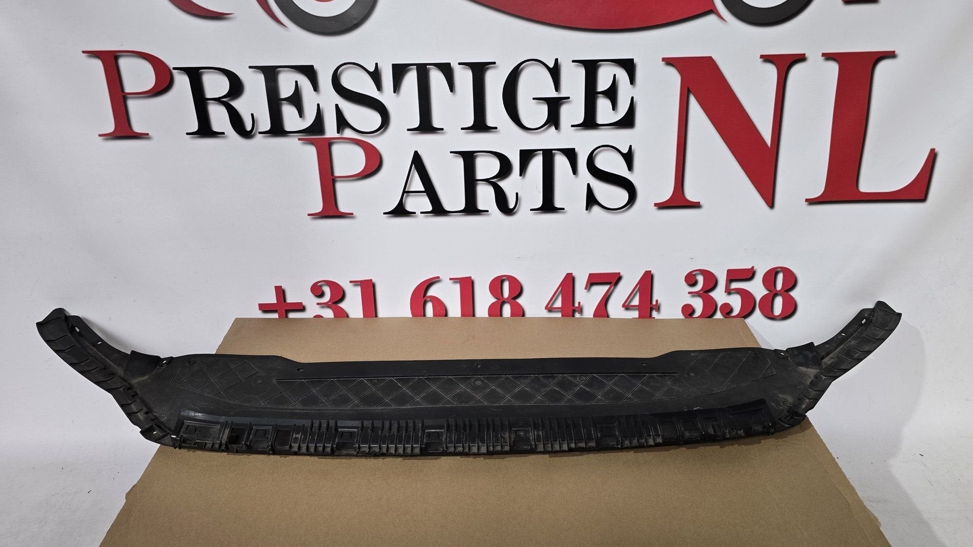 Afdekplaat VW PASSAT B8 3G Facelift 3G0 Onderplaat 3G0805903, Gebruikt, -, Voor, Herkomst onderdeel bekend