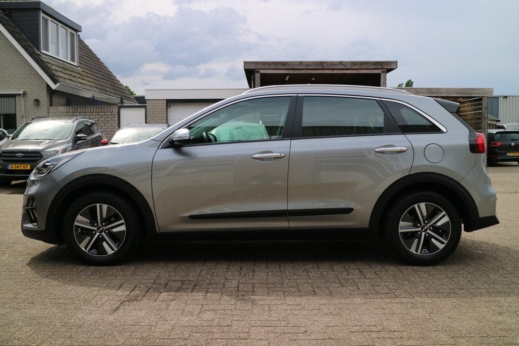 Kia Niro 1.6 GDi Hybrid DynamicPlusLine | Navigatie | Camera, Gebruikt, Euro 6, 2 kWh, Leder en Stof
