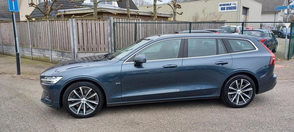 Volvo V60 2.0 B5 Business Pro, Auto's, Volvo, 4 cilinders, 1969 cc, Blauw, Origineel Nederlands