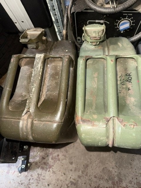 2 Jerrycan benzine van 20 Liter, Ophalen