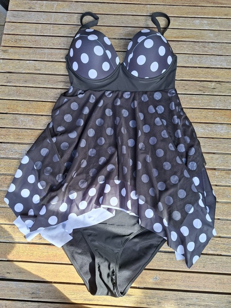 Leuke zwarte tankini met witte stippen maat 0XL !!, Ophalen of Verzenden, Nieuw, Zwart, Overige typen