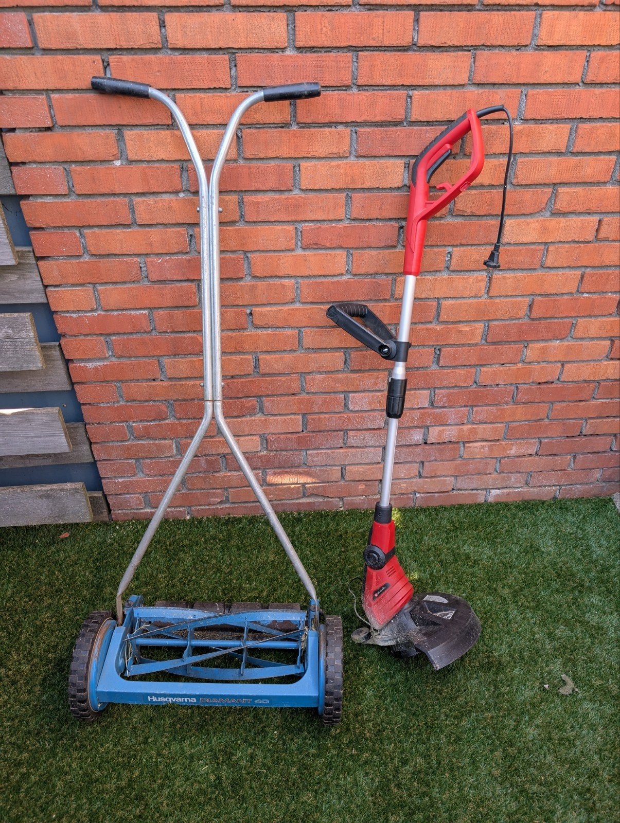 Husqvarna Diamant 40 duwmaaier en Einhell kantentrimmer, Ophalen, Gebruikt, Handgrasmaaier, 40 t/m 49 cm