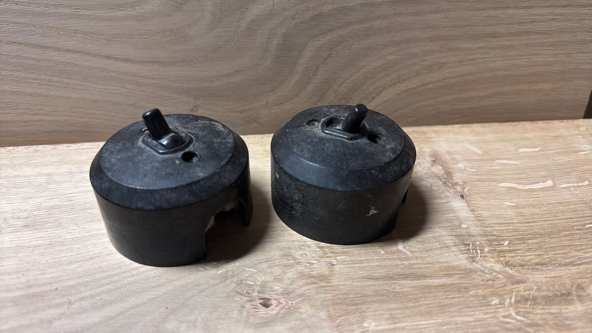 Schakelaar bakeliet, Doe-het-zelf en Verbouw, Ophalen of Verzenden, Gebruikt, Overige merken, Schakelaar