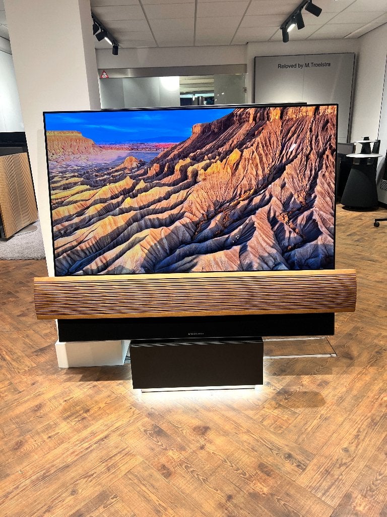 Bang & Olufsen BeoVision Eclipse MK2 55'' 2026 Smoke Oak